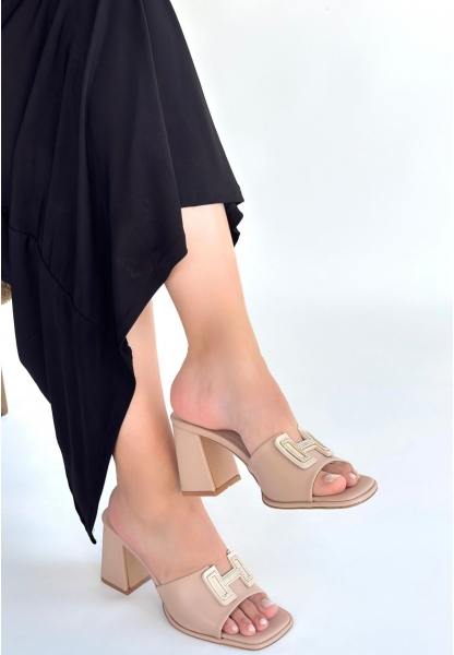 Caren Bej Cilt Topuklu Terlik