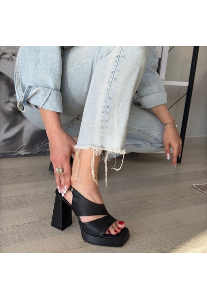 Cica Siyah Cilt Topuklu Ayakkabı