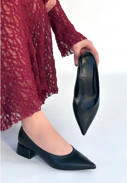 Ferla Siyah Cilt Topuklu Ayakkabı