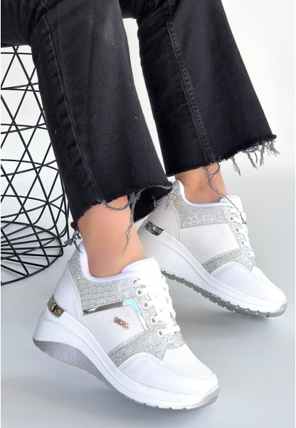 Geja Beyaz Cilt Bağcıklı Spor Ayakkabı