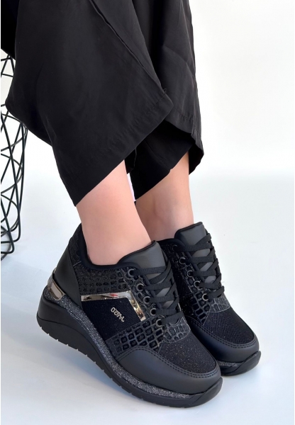 Geja Siyah Cilt Bağcıklı Spor Ayakkabı