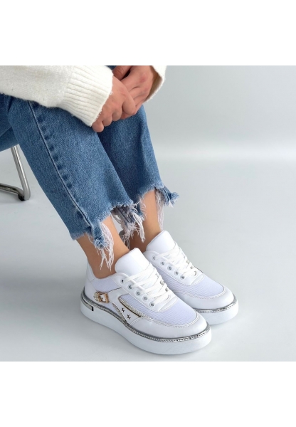 Junda Beyaz Cilt Bağcıklı Spor Ayakkabı
