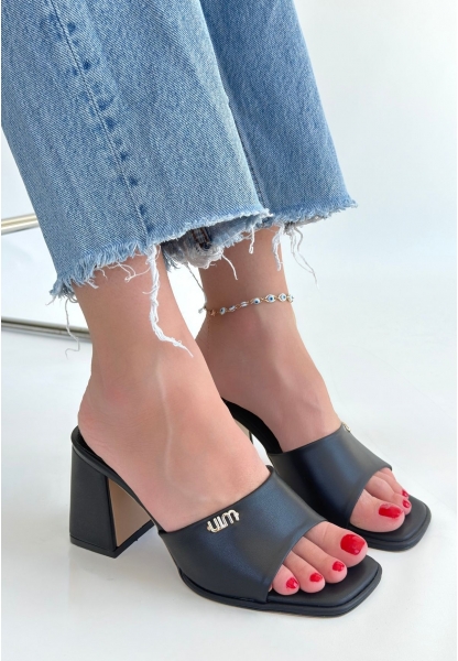 Miyon Siyah Cilt Topuklu Terlik