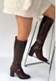 Morena Acı Kahve Desenli Rugan Topuklu Çizme