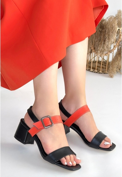 Year Siyah Cilt Turuncu Detaylı Siyah Topuklu Ayakkabı